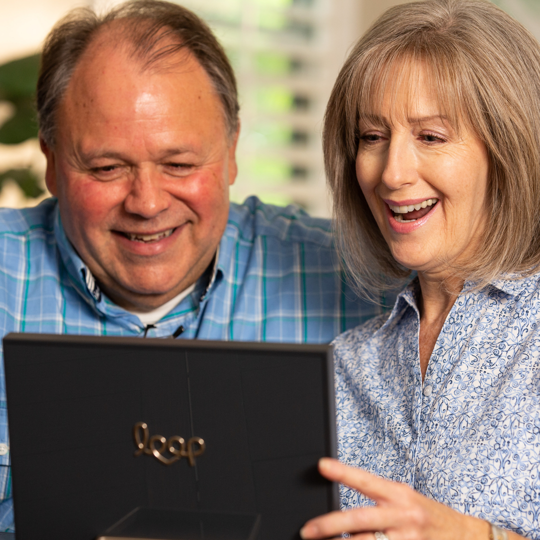 The Loop Digital Frame