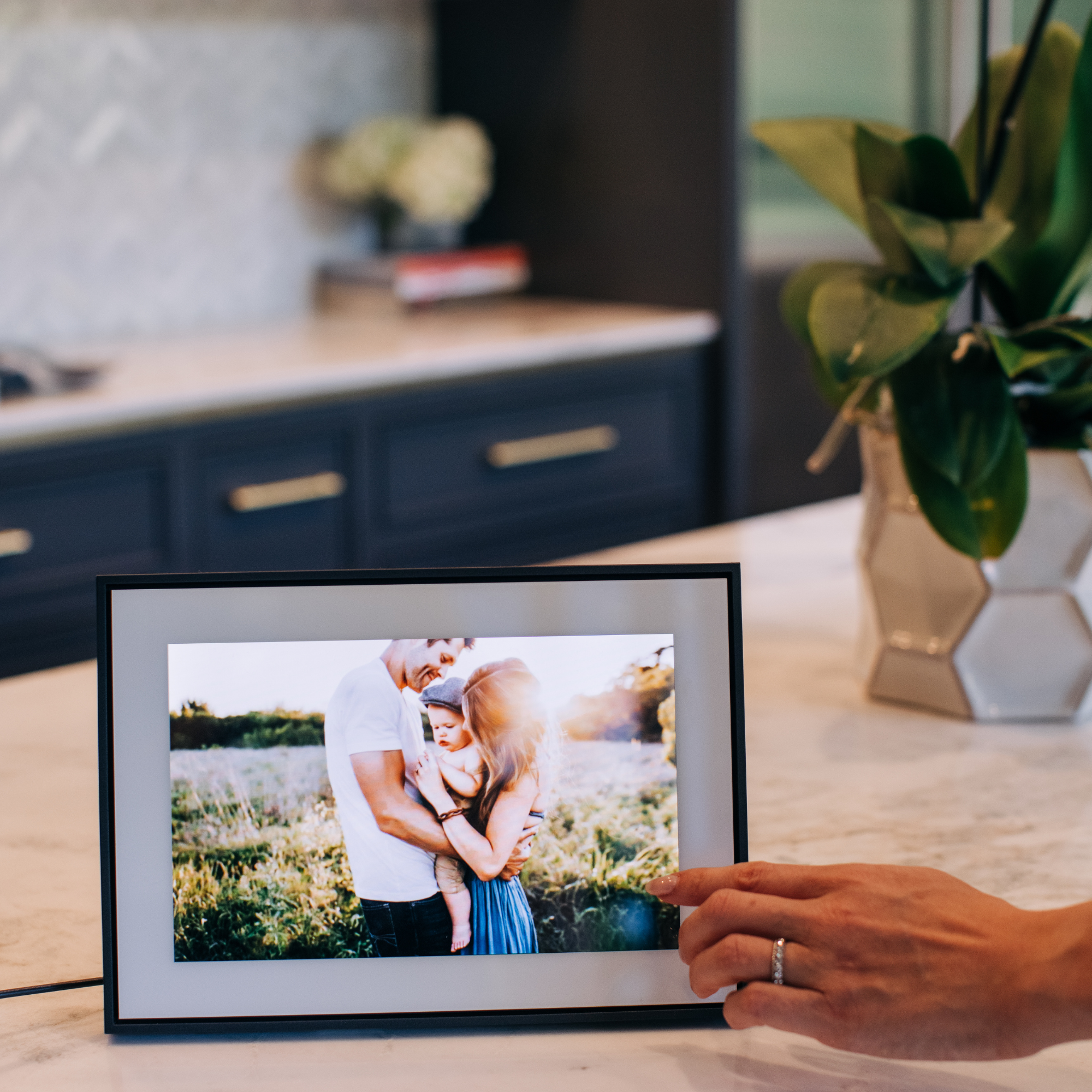 Best Housewarming Gift— Loop Digital Frame